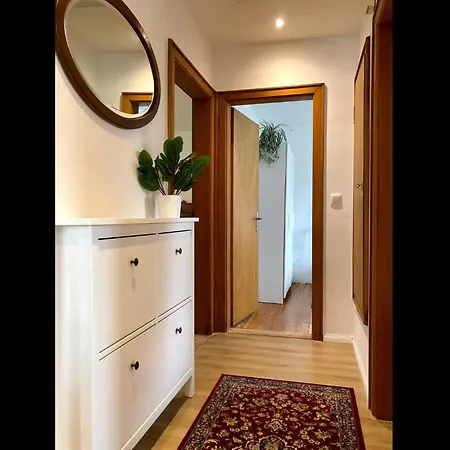 Neu! Omas Haus